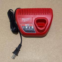 Milwaukee M12 battery charger