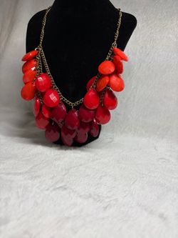 Red Ombre Teardrop Bead Statement Necklace