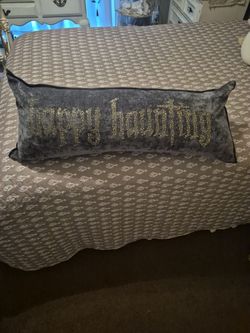 Like new Happy Haunting Pillow