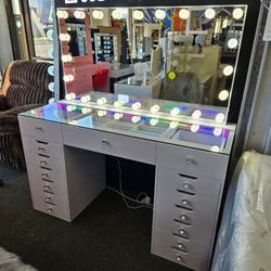 Brand NEW VANITY 15 DRAWERS W/ XL Hollywood MIRRoR $1399