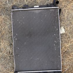 Genesis Coupe Bk1 Radiator