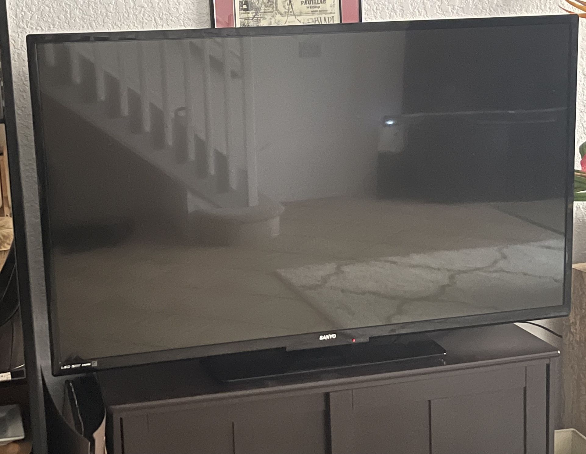 55” SANYO HD LED TV Model FW55D25F for Sale in Fort Lauderdale, FL