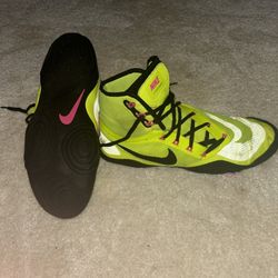 Nike Hypersweep Rio Colorway - Size 9
