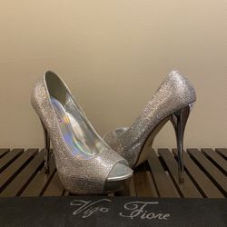 Silver High Heel Platform Pumps - size 10