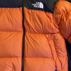 The North Face Nuptse Jacket 700 Small
