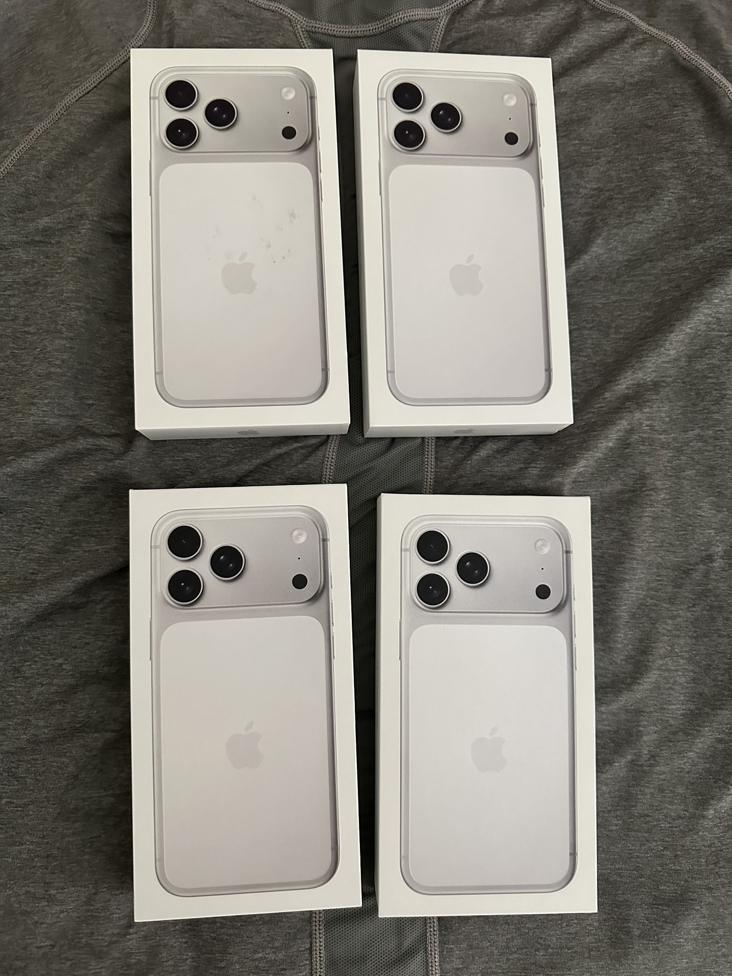 Apple Apple iPhone 17 Pro Max Silver Unlocked I Can Deliver & Come To You Now 