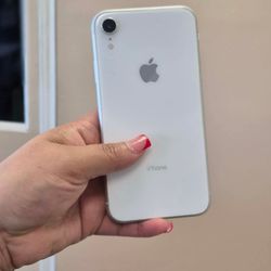 iPhone XR UNLOCKED 64GB