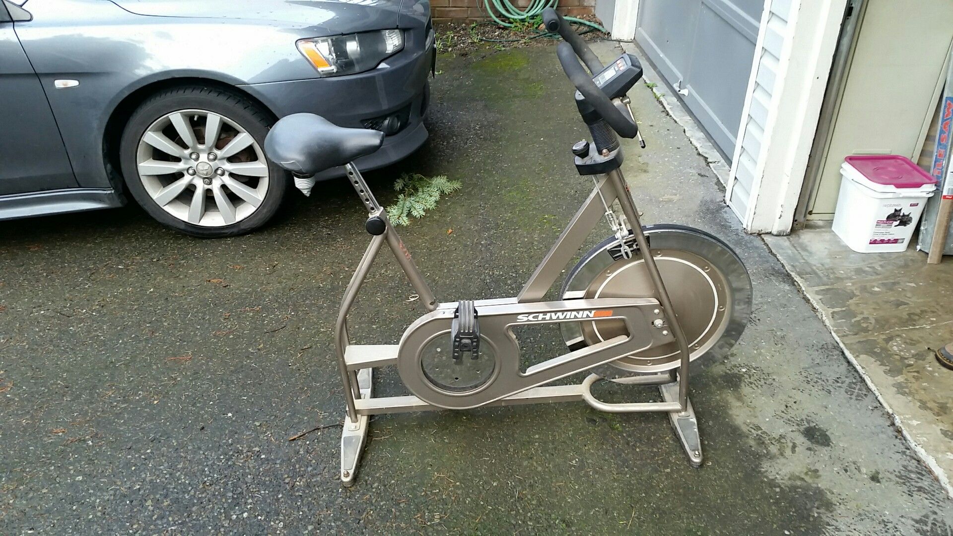 Schwinn DX900 exercise bike for Sale in Bonney Lake, WA OfferUp