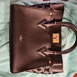 Louis Vuitton On My Side MM Monogram Tufting Shoulder Bag