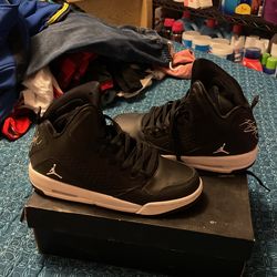 Jordan’s Boys Size 5.5