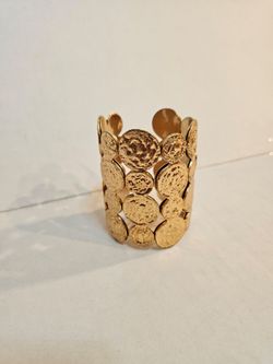 Gold Textured Disc Cuff Bracelet - Women's Jewelry