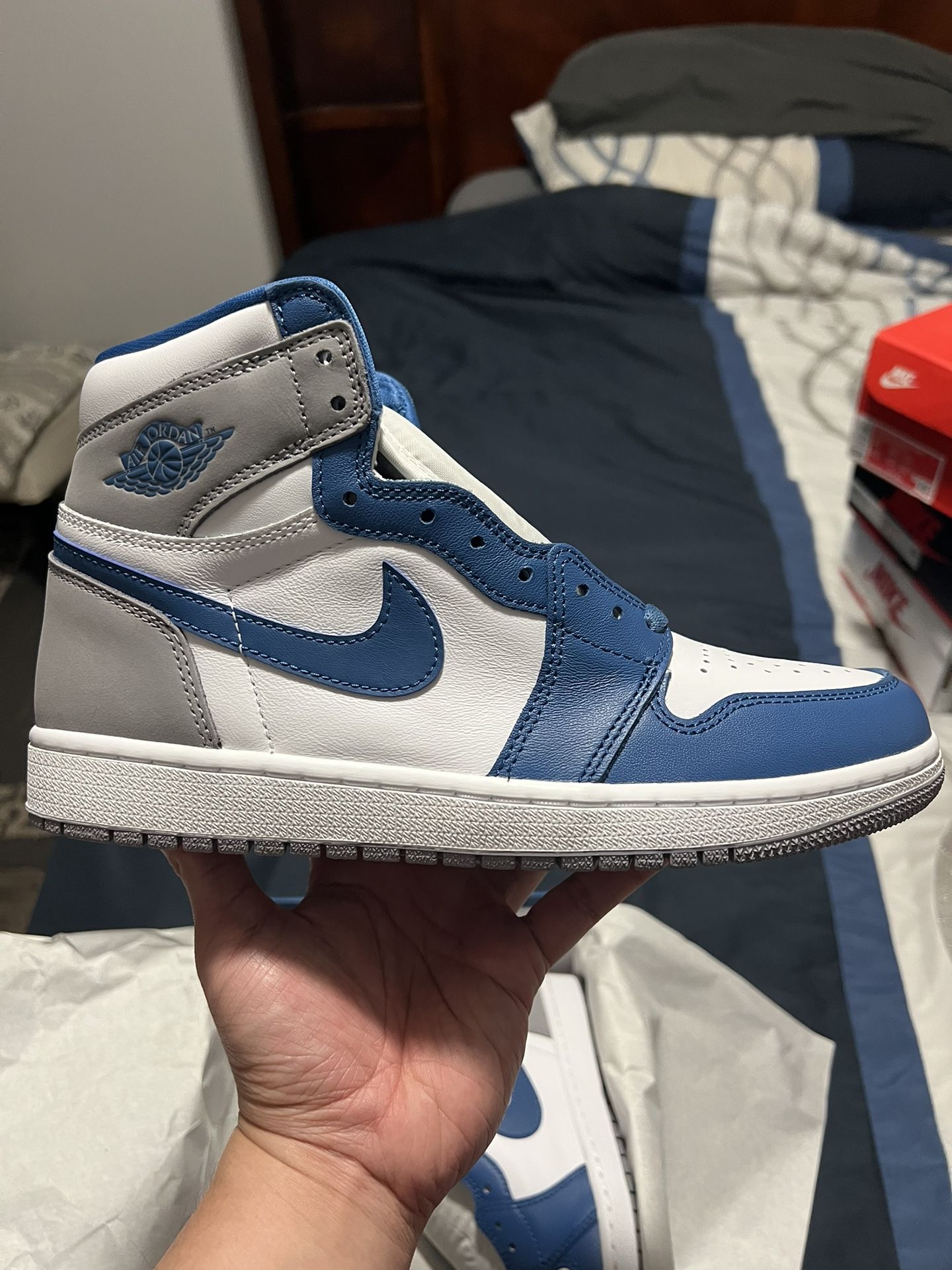 Jordan 1 True Blue (Size 8.5)