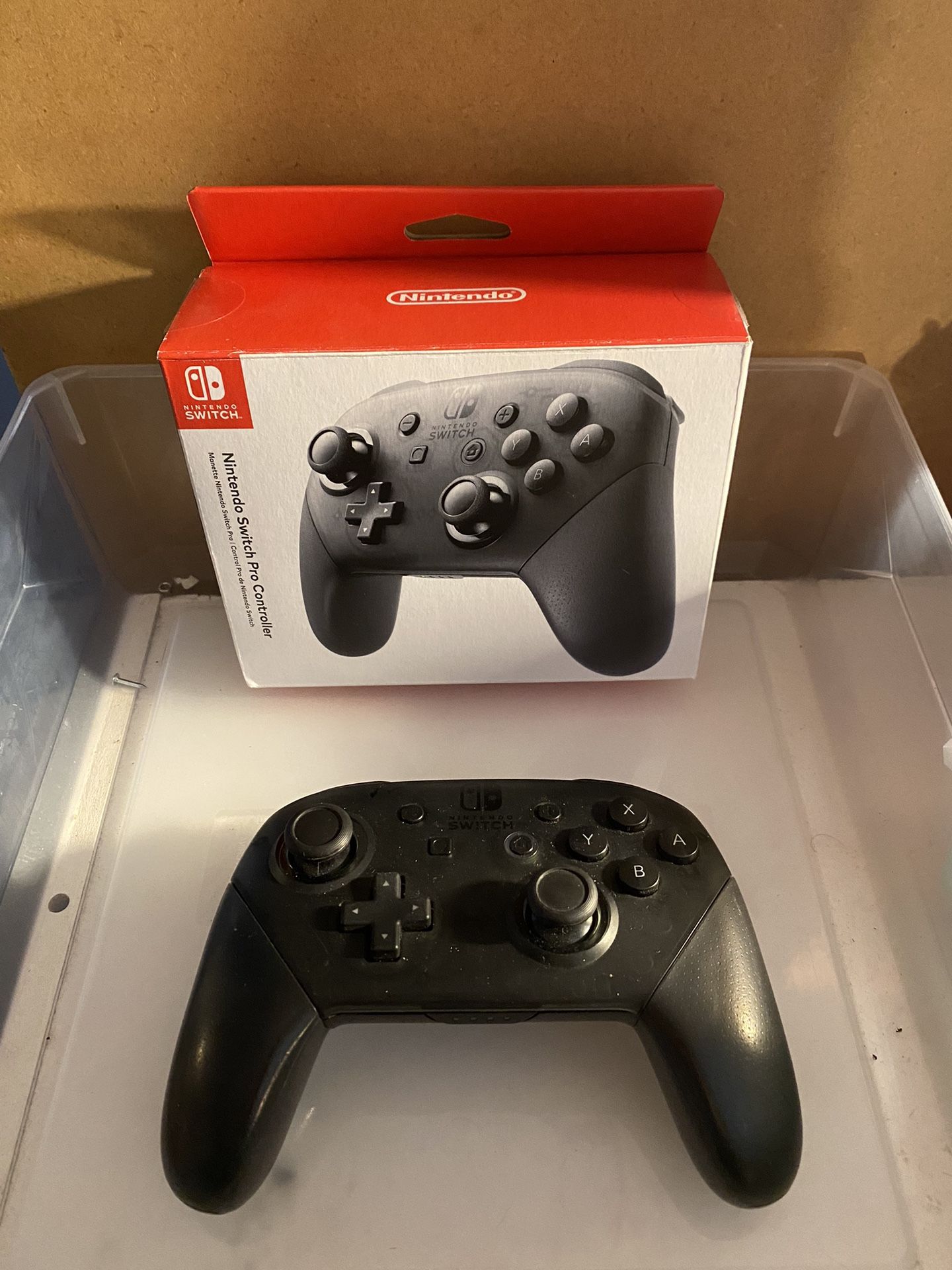 Nintendo Switch Pro Controller 