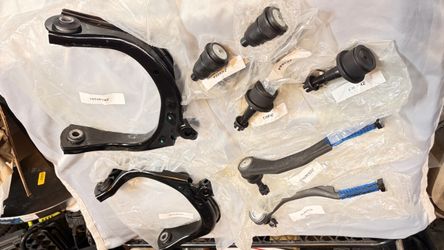 Front Suspension Control Arm & Ball Joint Kit