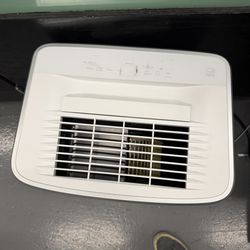 Frigidaire 50-Pint Smart Dehumidifier (WiFi Enabled) - White