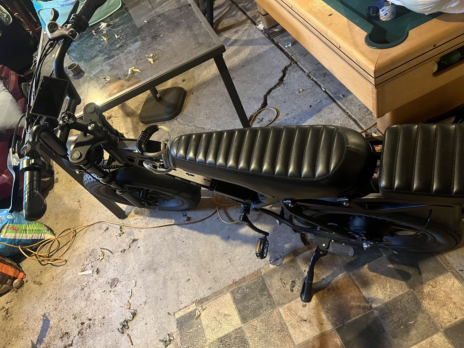 FAST E BIKE(Comes with battery and charger)