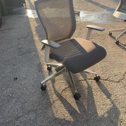 iDesk OroBlanco Ergonomic Gray Mesh Office Chair