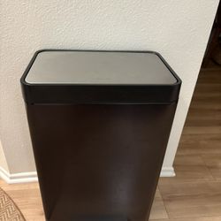 KOHLER K-20956-BST Dual Compartment Step Trash Can, Liner, Black Stainless