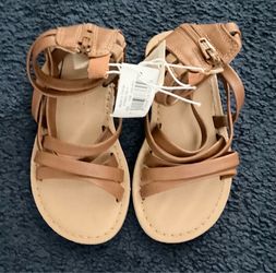 New toddler girls sandal-size 5
