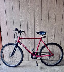 Huffy mountain bike 26”