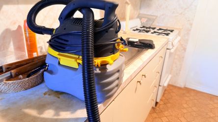 Stinger compact wet/dry vacuum, likely model WD2025 or HD2020.