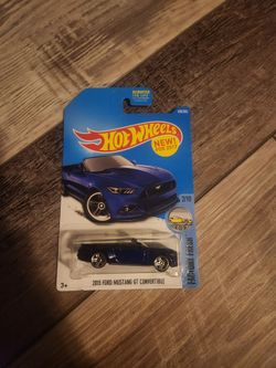 Hot Wheels 2015 Ford Mustang GT Convertible