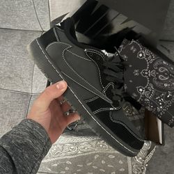 Travis Scott Jordan 1 Low “black Phantom”