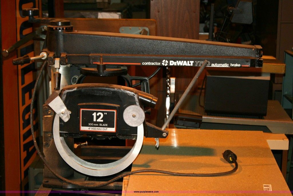 CONTRACTOR DEWALT 7790 RADIAL ARM SAW