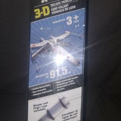 New Unopened Star Wars Luke Skywalkers X-Wing 3D Deluxe Kite 3+ Feet Wingspan