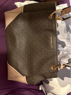 Micheal kors purse