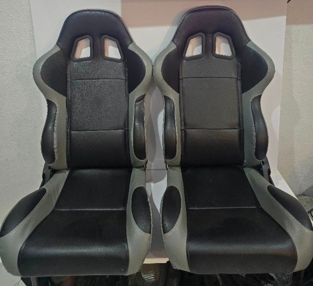 Universal Racing Seats