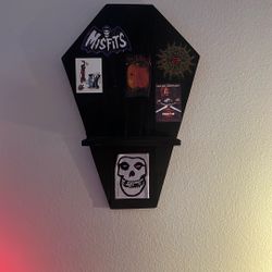 Coffin Shelf