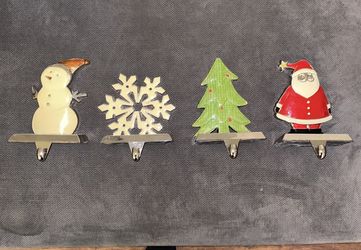 Metal Chrome Heavy Stocking Holders 