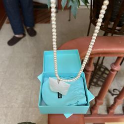 Tiffany x supreme Pearl Necklace ! Brand New !