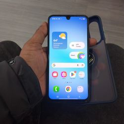 Selling A Galaxy A17 5g Works Perfect Basically Brand New 