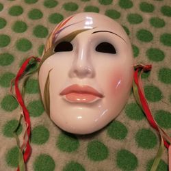 2 Vandor Handpainted Made In Japan Ceramic F