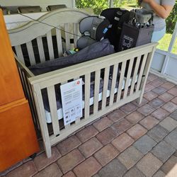 Farmhouse 6 In 1 Covertable Crib