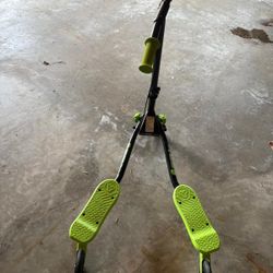 Y Glider Leg Scooter 