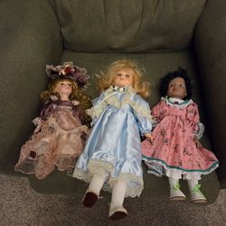 3 Porcelain dolls!
