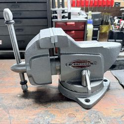 Vintage Crafts USA Vise