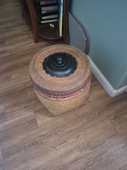 Laundry hamper
