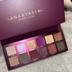 Anastasia, Beverly Hills Fall Romance 