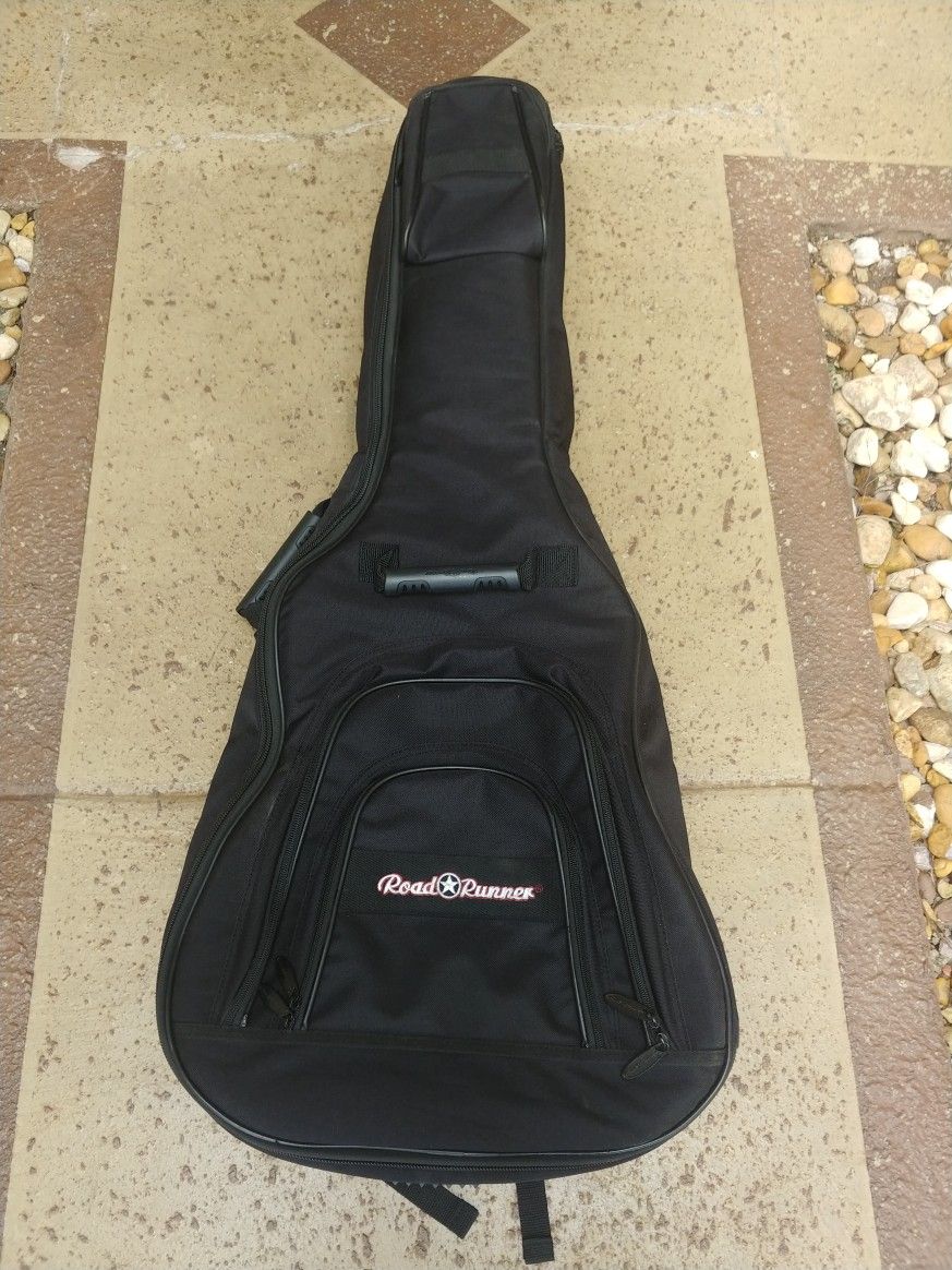 Road Runner Roadster Acoustic Guitar Gig Bag

Fits Full Size Guitars Fender Martin Taylor Ibanez