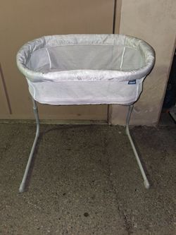 HALO BassiNest Flex Portable Bassinet