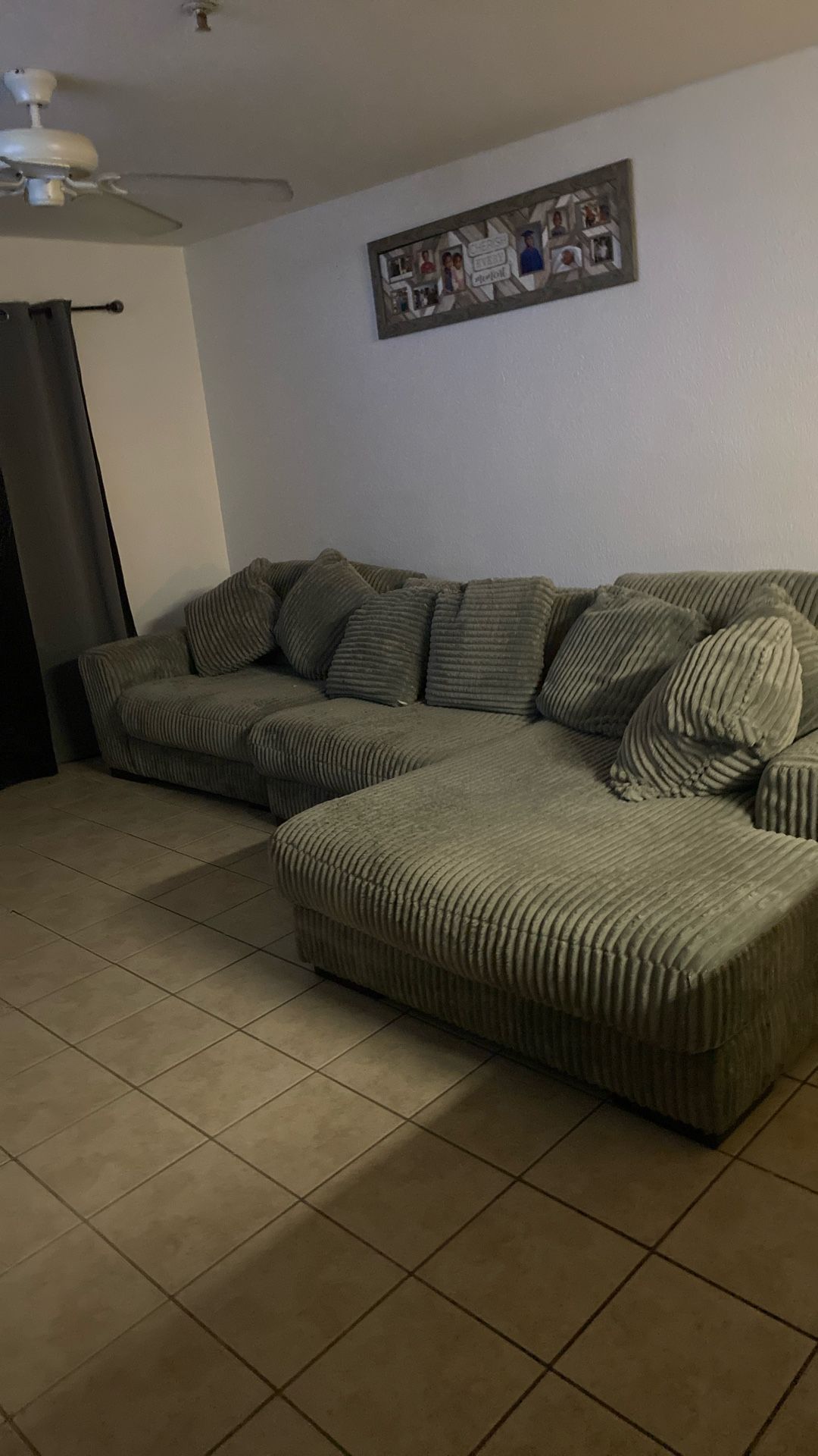 Best Offer Couch Set 1500.00