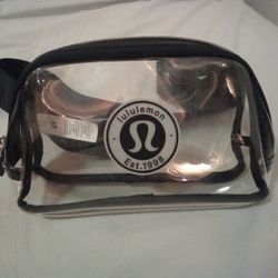 Lululemon Everywhere Belt Bag