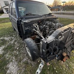 2002 Chevy Tahoe (PARTS ONLY)