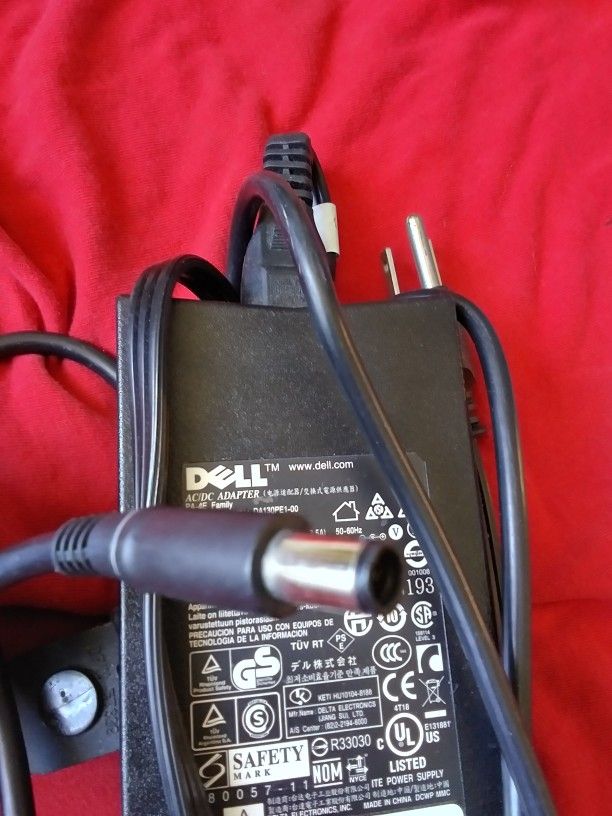 LAPTOP ORIGINAL CHARGER CHARGERS LAPTOP CHARGER CARGADOR LAPTOP DELL APPLE HP APPLE MagSafe ACER LENOVO TOSHIBA ASUS. To
