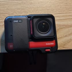 Insta 360 one rs 