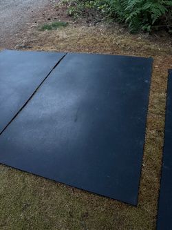 Gym mats (heavy duty/horse stall mats)